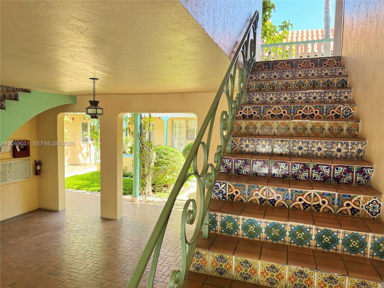 736 13th St, Unit 213, Miami Beach, FL 33139 Photo