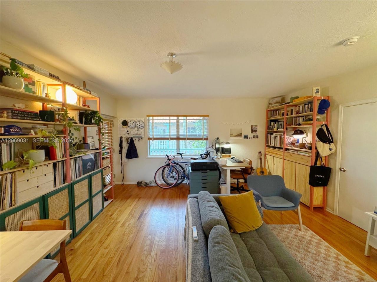 736 13th St, Unit 213, Miami Beach, FL 33139 Photo