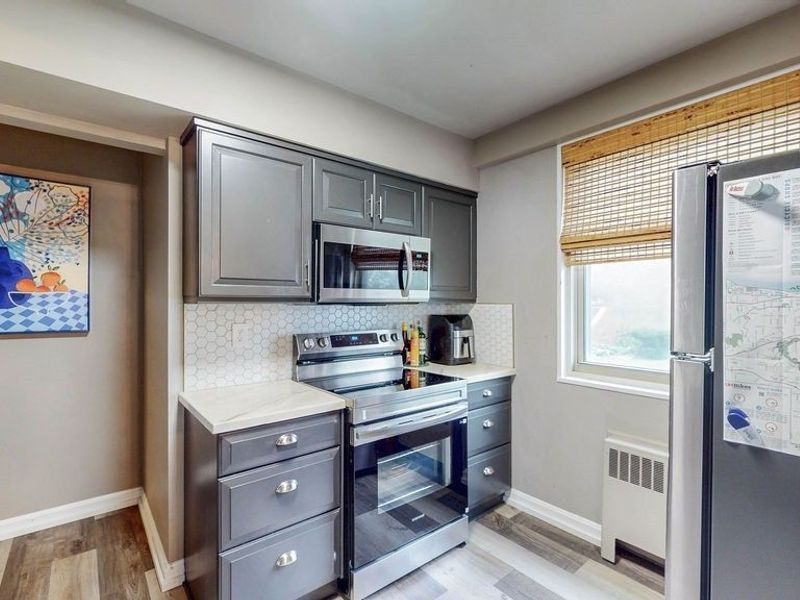 11820 Edgewater Drive, Unit 110, Lakewood, OH 44107 Photo 16