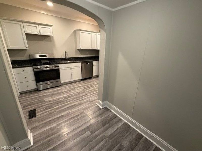 3717 Archwood Avenue, Cleveland, OH 44109 Photo 8