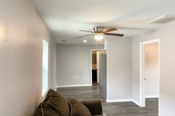 1125 Armstrong Avenue photo 4
