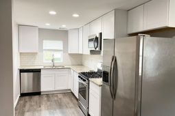 1125 Armstrong Avenue photo 4