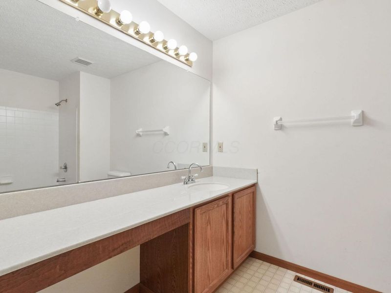 8211 Turret Drive, Blacklick, OH 43004 Photo 30