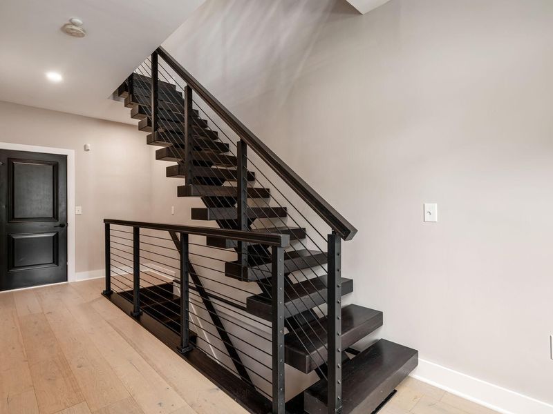 1251 Perry Street, Unit A, Columbus, OH 43201 Photo 9