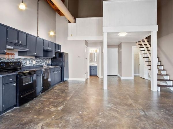 113 W 5th Street, Unit 303, Kansas City, MO 64105