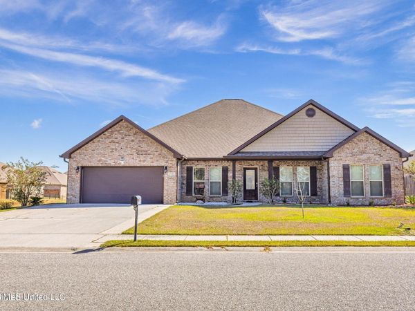 10546 Chapelwood Drive, Gulfport, MS 39503