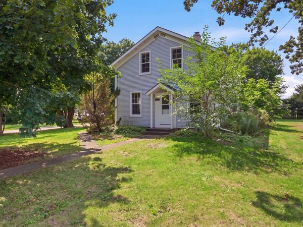 10203 Main Street , Hebron, IL 60034