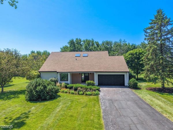 13 Chipping Campden Drive , South Barrington, IL 60010