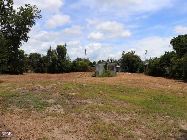 3030 Headland Avenue , Panama City, FL 32405