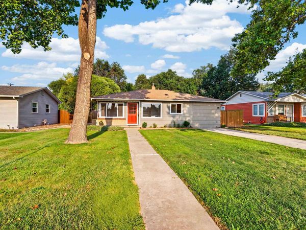 324 S Pine St, Nampa, ID 83686