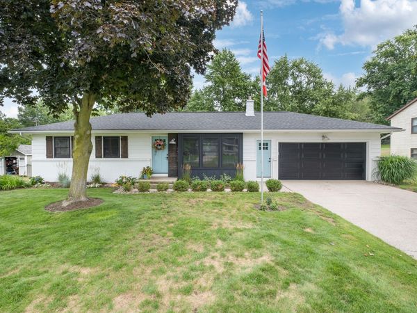 14096 12th Avenue, Marne, MI 49435
