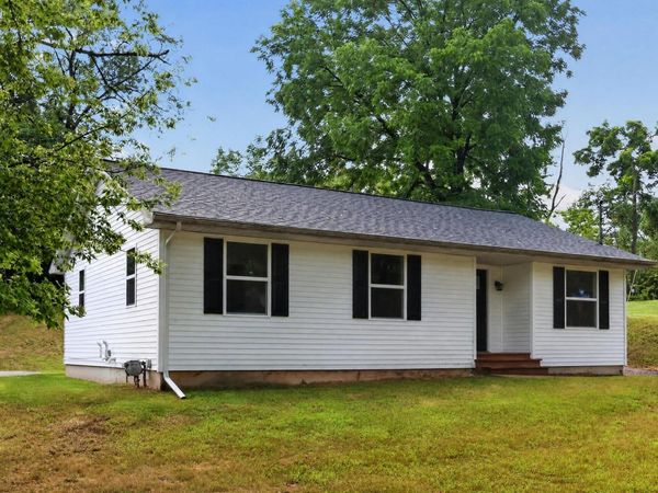 3427 Wood Street, Kalamazoo, MI 49008