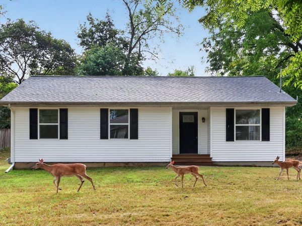 3427 Wood Street, Kalamazoo, MI 49008