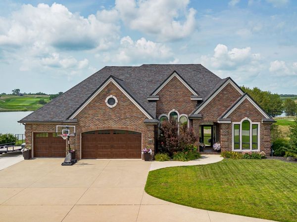 127 Rockbridge Circle, Rhodes, IA 50234