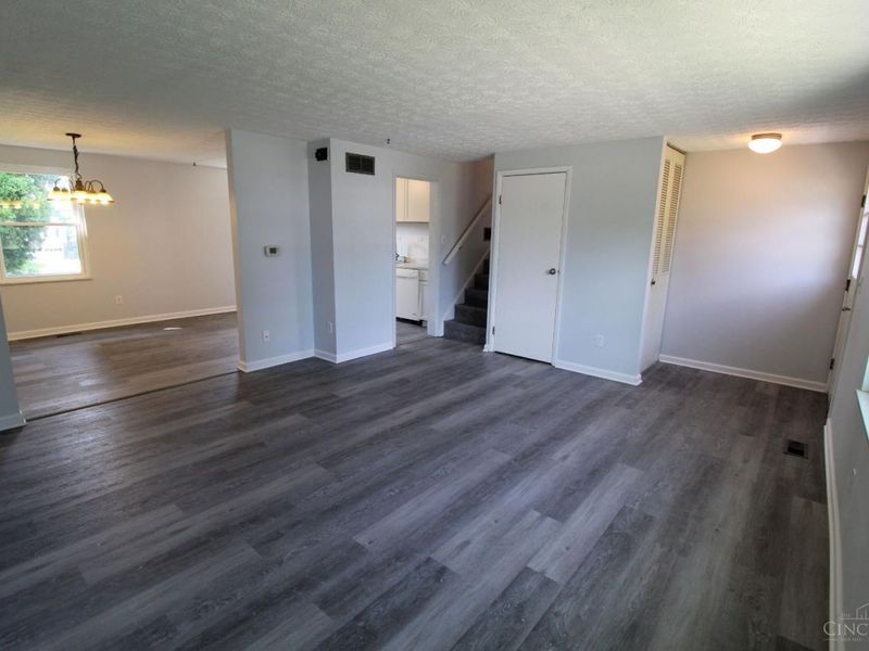 1394 Karahill Drive, Forest Park, OH 45240 Photo 10