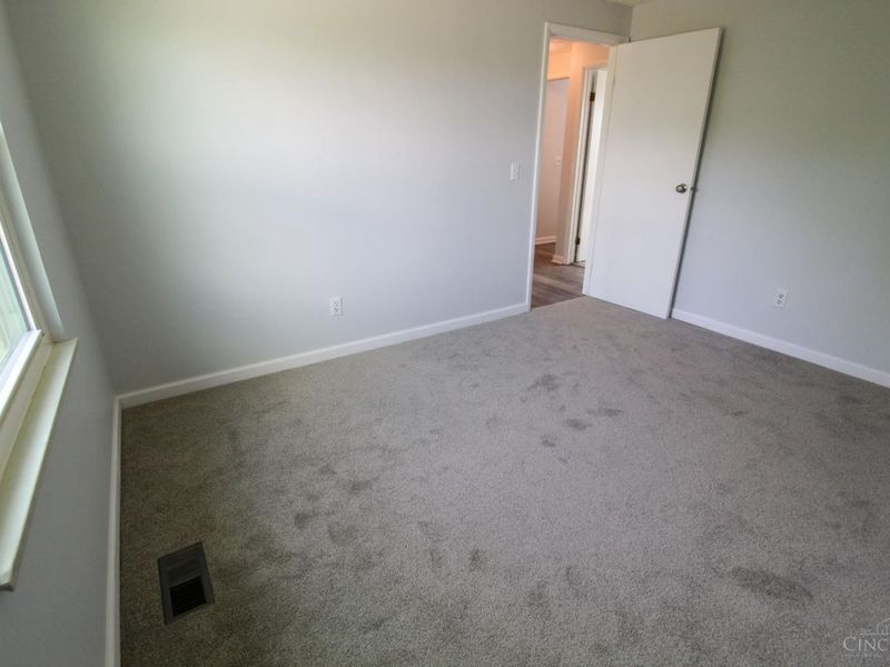 1394 Karahill Drive, Forest Park, OH 45240 Photo 15