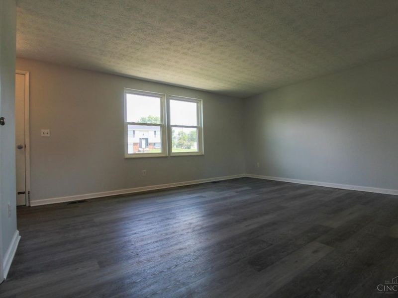 1394 Karahill Drive, Forest Park, OH 45240 Photo 4