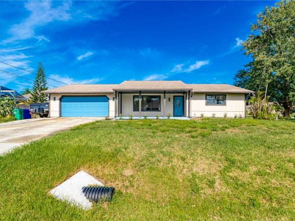 512 Aspen Street, Sebastian, FL 32958