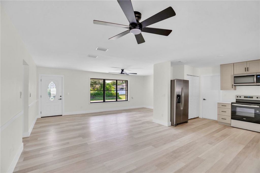 512 Aspen Street, Sebastian, FL 32958 Photo