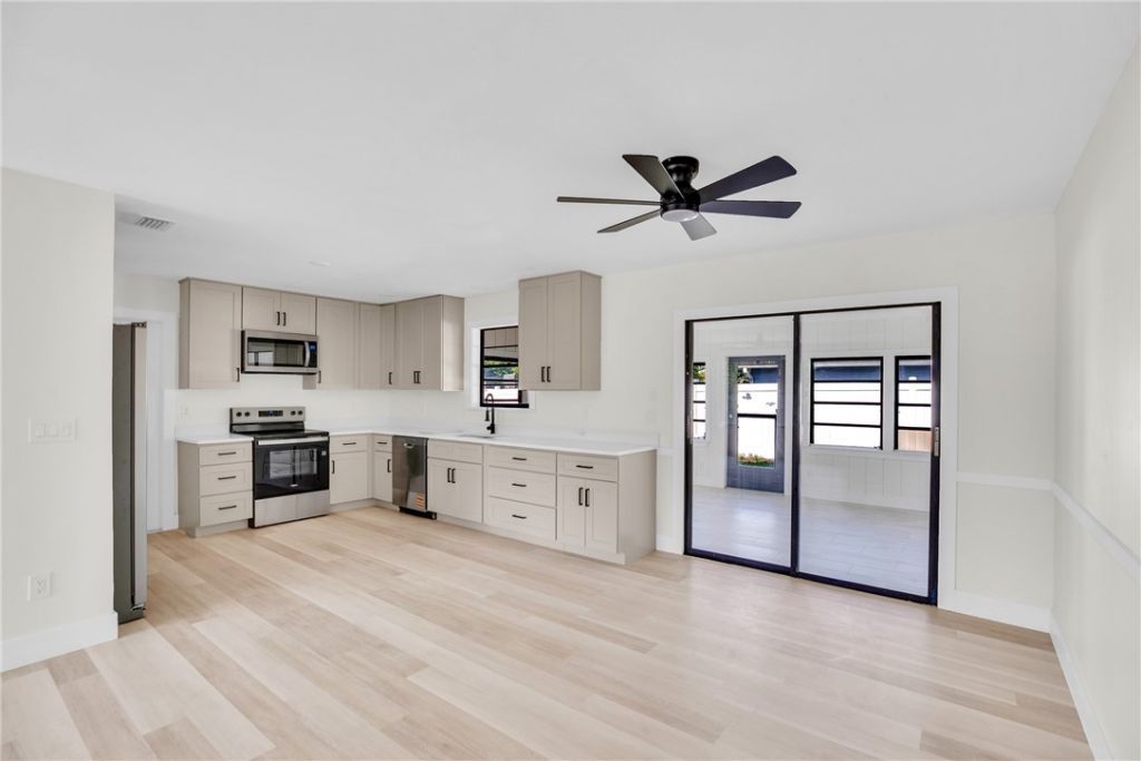 512 Aspen Street, Sebastian, FL 32958 Photo