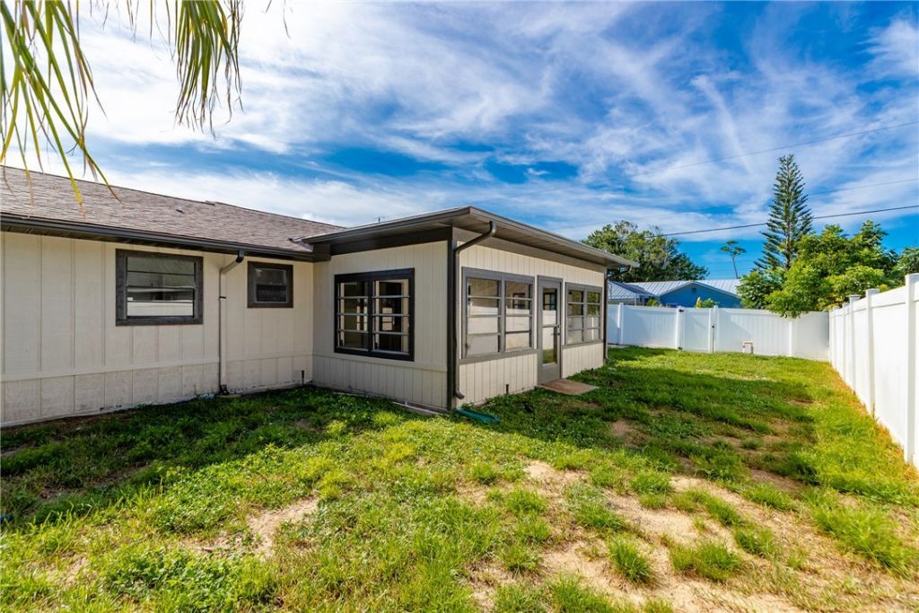 512 Aspen Street, Sebastian, FL 32958 Photo