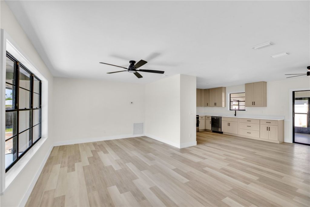 512 Aspen Street, Sebastian, FL 32958 Photo