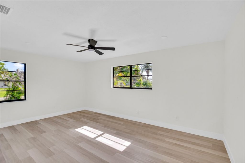 512 Aspen Street, Sebastian, FL 32958 Photo