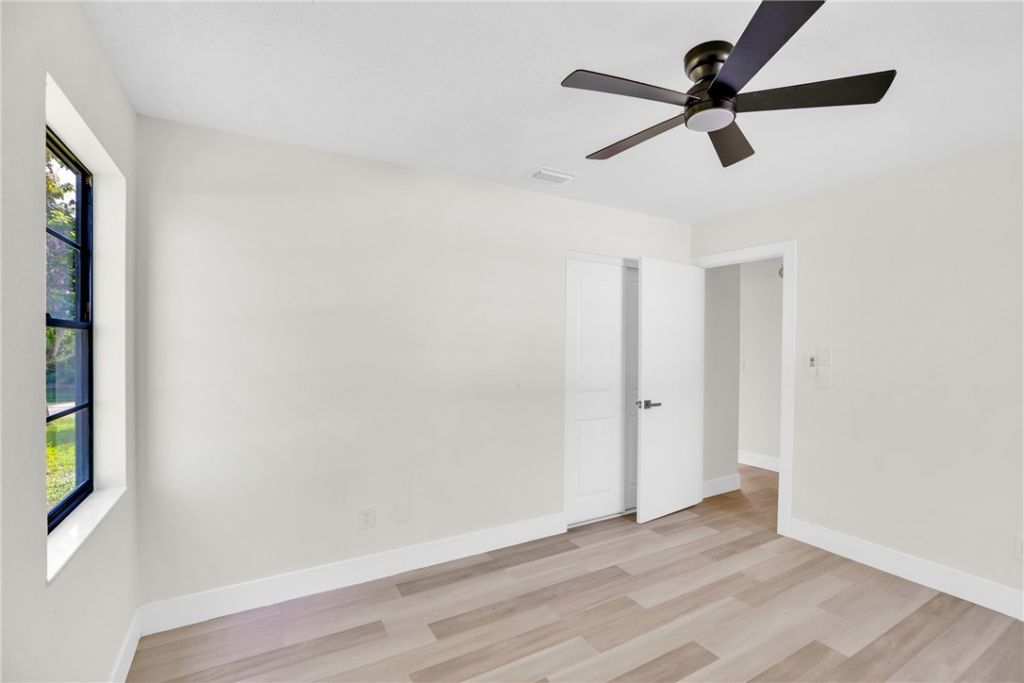 512 Aspen Street, Sebastian, FL 32958 Photo