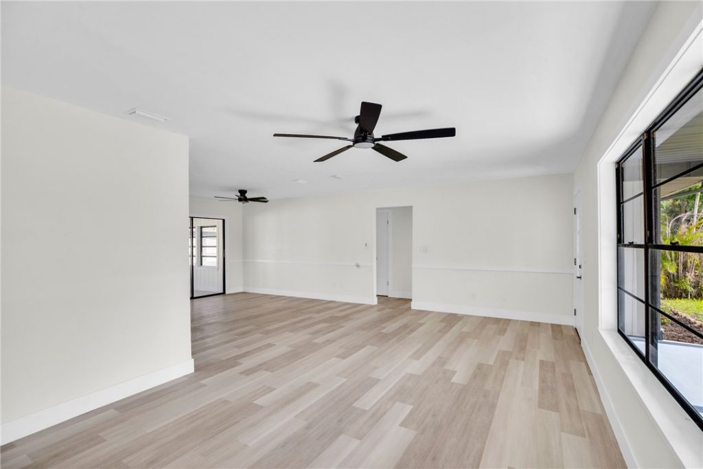 512 Aspen Street, Sebastian, FL 32958 Photo
