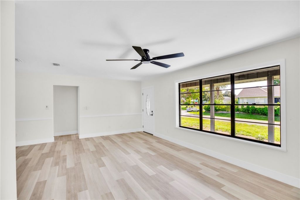 512 Aspen Street, Sebastian, FL 32958 Photo