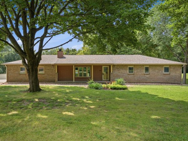2806 MUSQUOTA, Muscatine, IA 52761