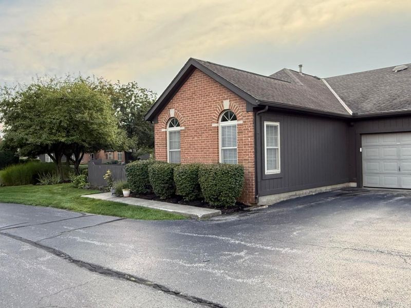 2632 Trottersway Drive, Columbus, OH 43235 Photo 22
