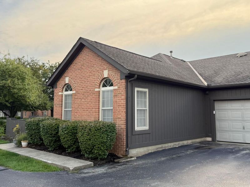 2632 Trottersway Drive, Columbus, OH 43235 Photo 6