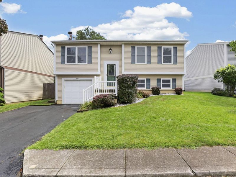 7606 Moorlane Drive , Unit 77, Worthington, OH 43085 Photo 2