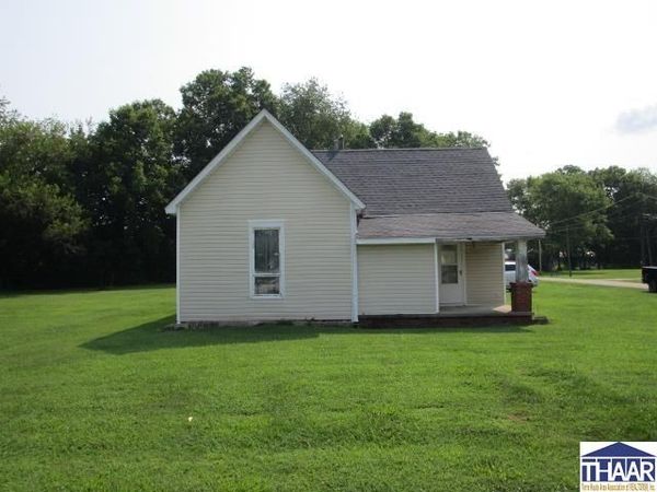 319 E B Street, Montezuma, IN 47862