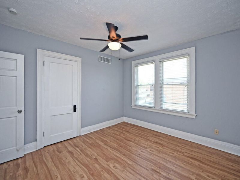 1946 Oakland Avenue, Covington, KY 41014 Photo 35