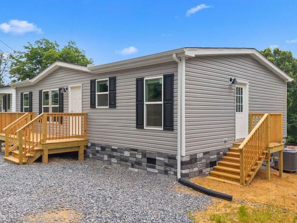 580 Woodlawn Avenue, Newport, TN 37821