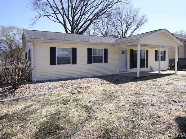 204 SAINT  Thomas Drive, Godfrey, IL 62035