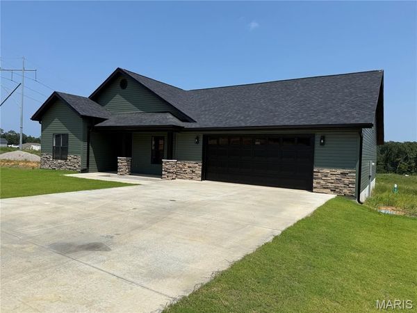 326 Kearbey Drive, Poplar Bluff, MO 63901