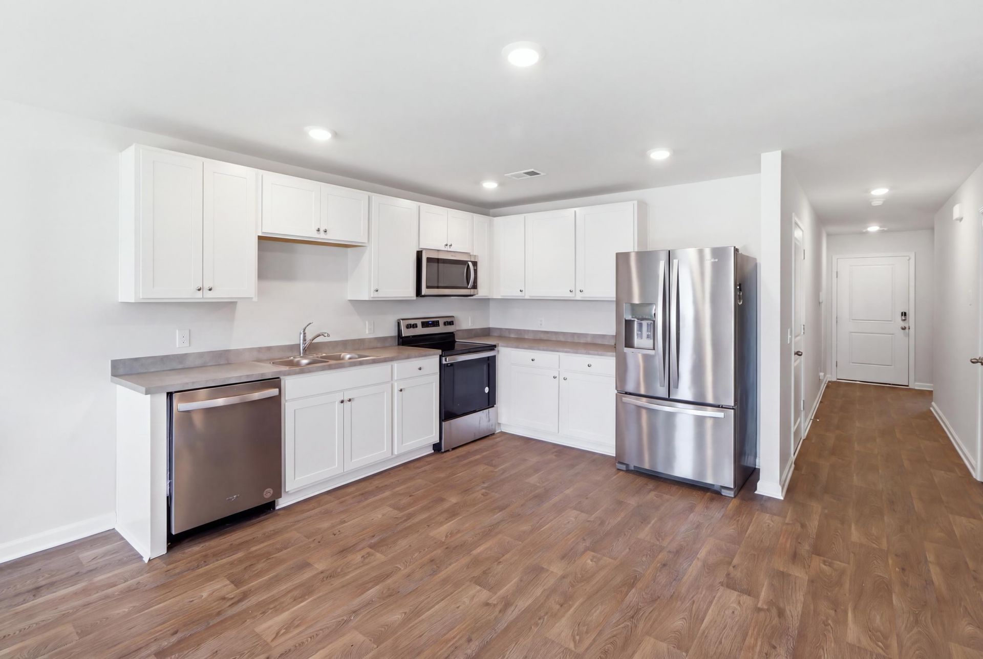 139 Congaree Court Photo 6