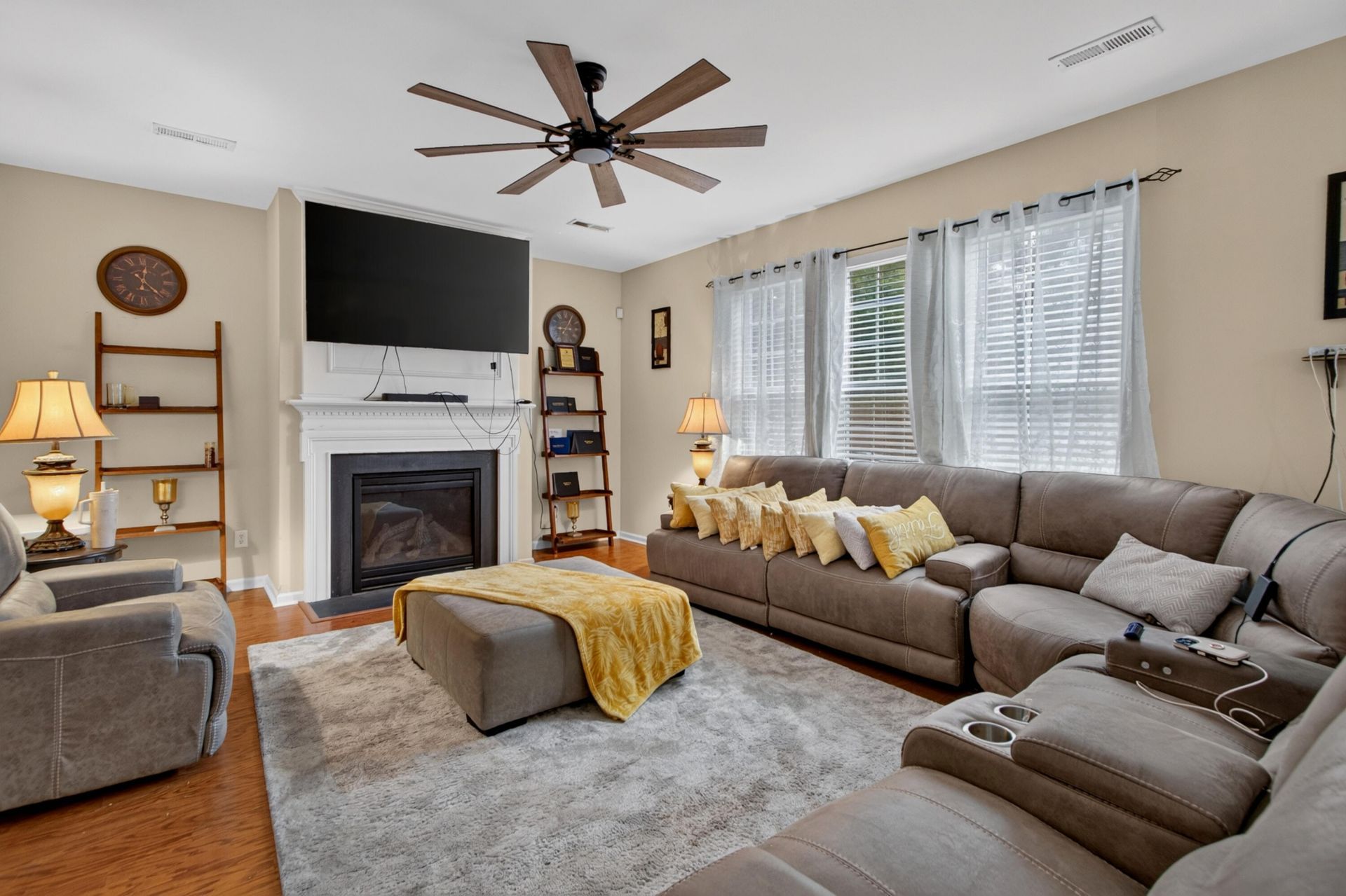 301 Sabal Palmetto Court Photo 15