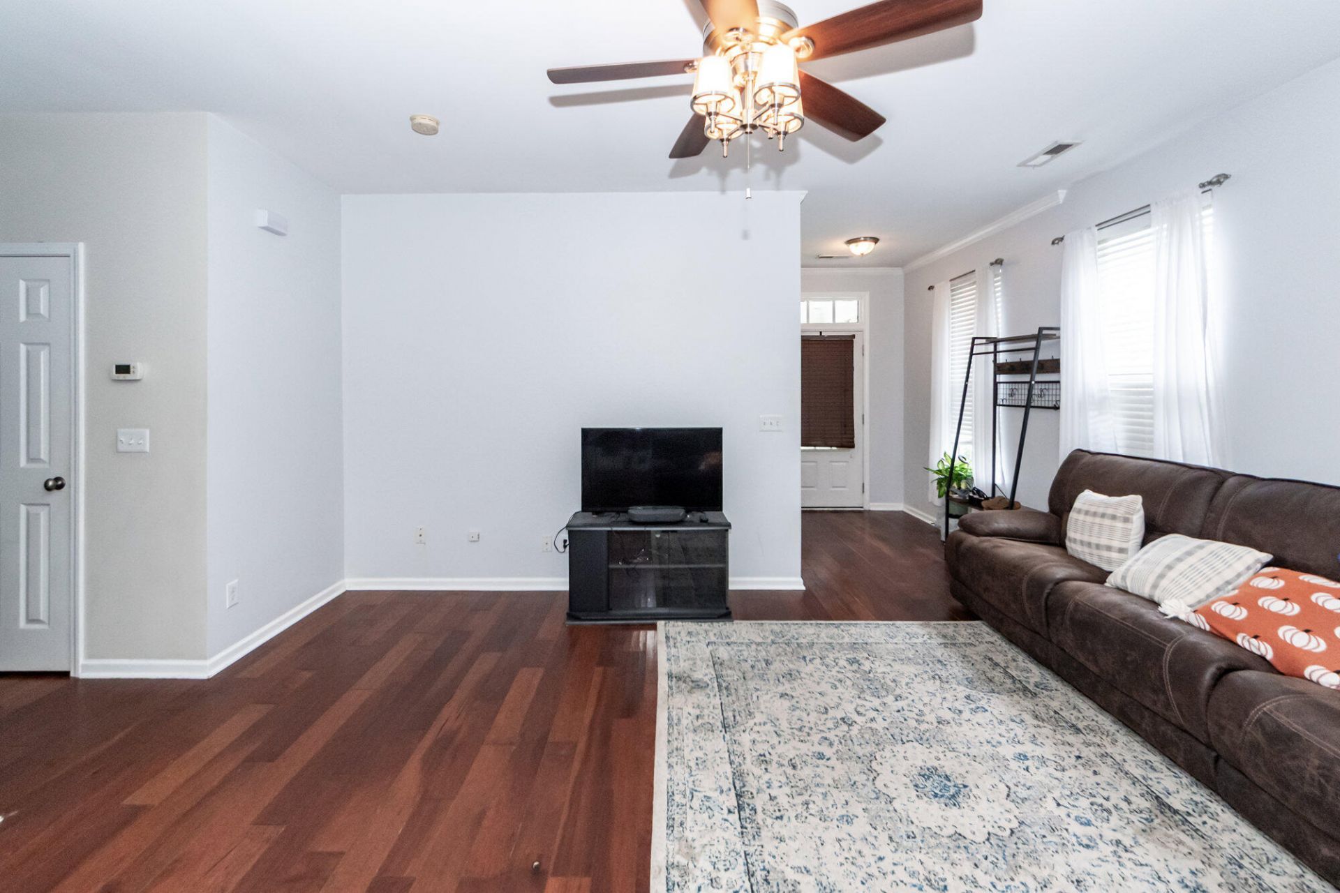 133 Diploma Drive Photo 11