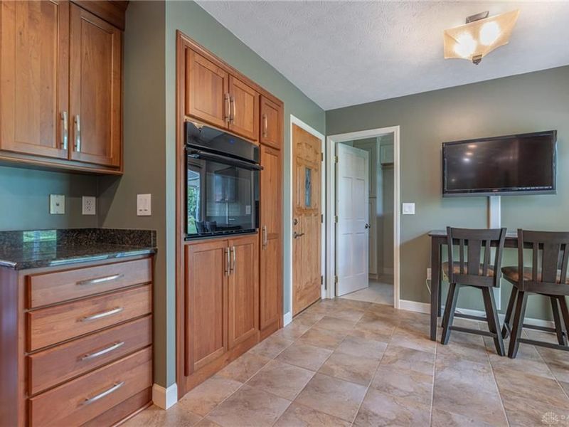9010 S Normandy Lane, Dayton, OH 45458 Photo 13