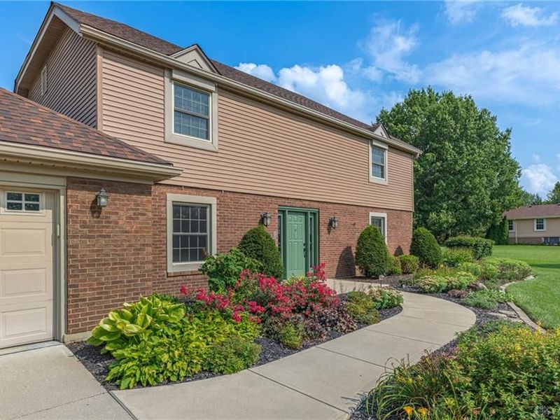 9010 S Normandy Lane, Dayton, OH 45458 Photo 2