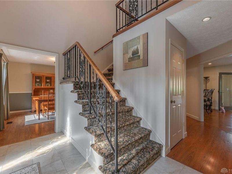9010 S Normandy Lane, Dayton, OH 45458 Photo 3