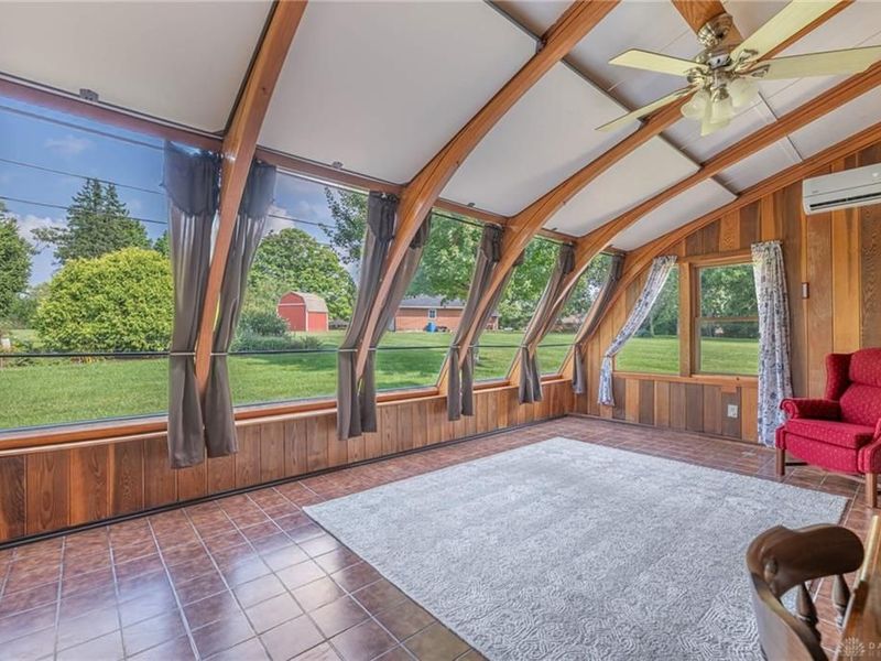 9010 S Normandy Lane, Dayton, OH 45458 Photo 8