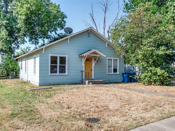 313 W Moses Street , Cushing, OK 74023