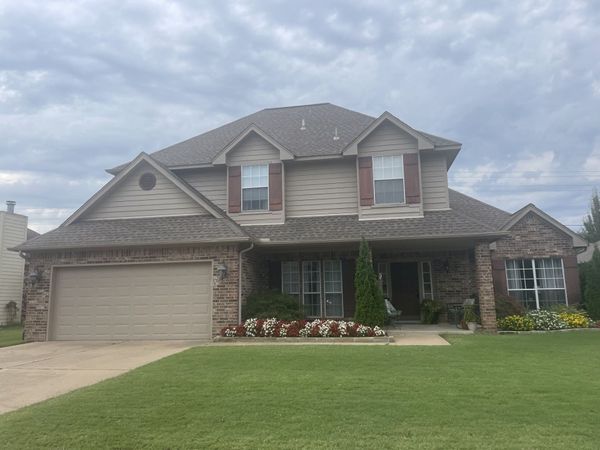 1004 S Yellowood Avenue , Broken Arrow, OK 74012