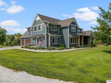 13411 W Holdrege Street, Lincoln, NE 68528