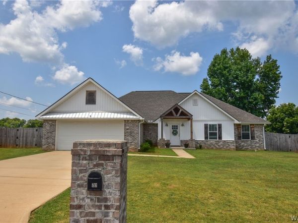 86 Rob Lee Street, Moundville, AL 35474